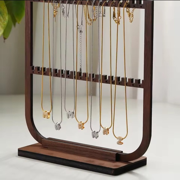 -K- Crystal Initial Letter Pendant Necklace Waterproof Gold letter——K - Picture 6 of 7